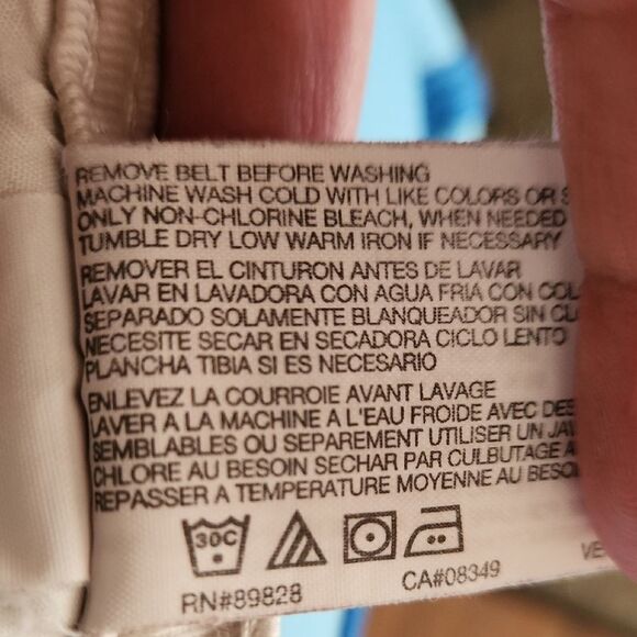 Gloria Vanderbilt Cream Capris with Rolled Cuffs Womens Size 10 - Picture 8 of 9